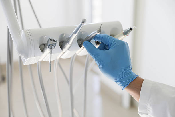 Professional Emergency Dentist technician working in Shenorock, NY